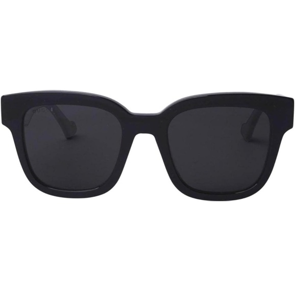 Gucci Sunglasses - Picture 3 of 9